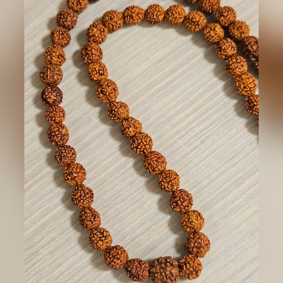 TRILOKA TRADITIONAL INDIAN MALAS PRAYER BEADS NECKLACE UNISEX MALA BEADS TASSELS - Picture 3 of 6